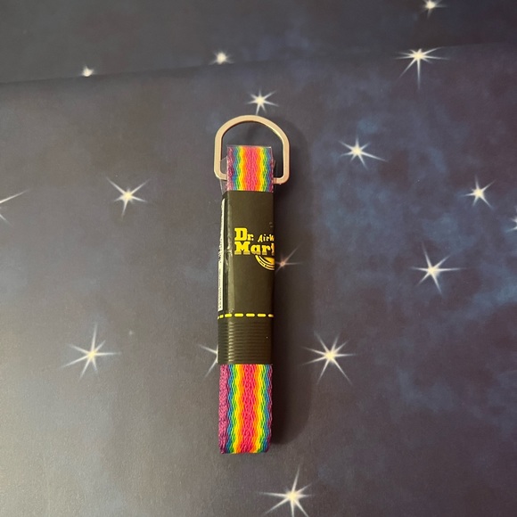 🌈DR MARTENS RAINBOW 55 INCH FLAT SHOE LACES (8-10 EYE) NWT - Picture 4 of 6